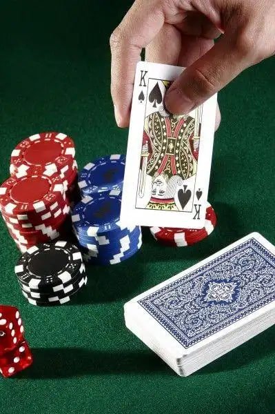 Đội ngũ hỗ trợ khách hàng daga88net phục vụ người dùng Việt Nam